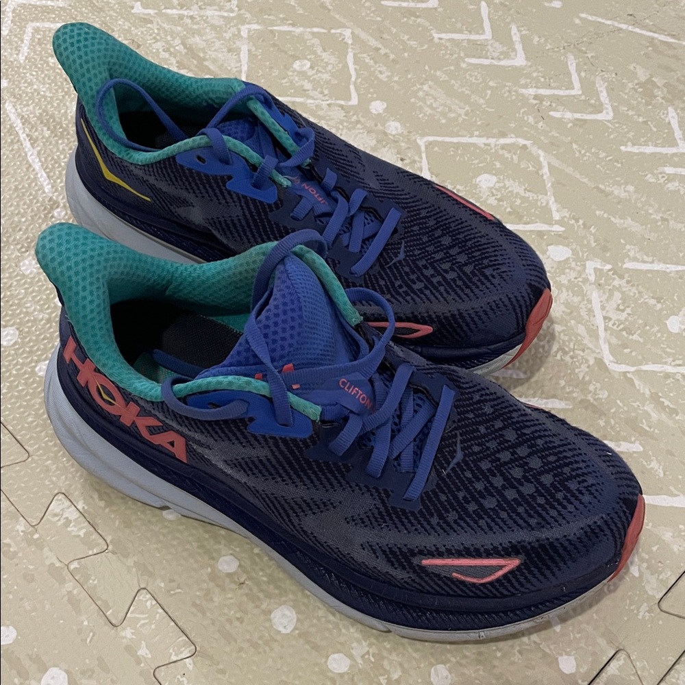 Hoka Clifton 9